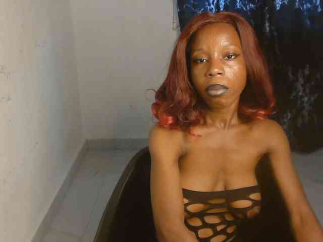 Nasty-lilly webcam