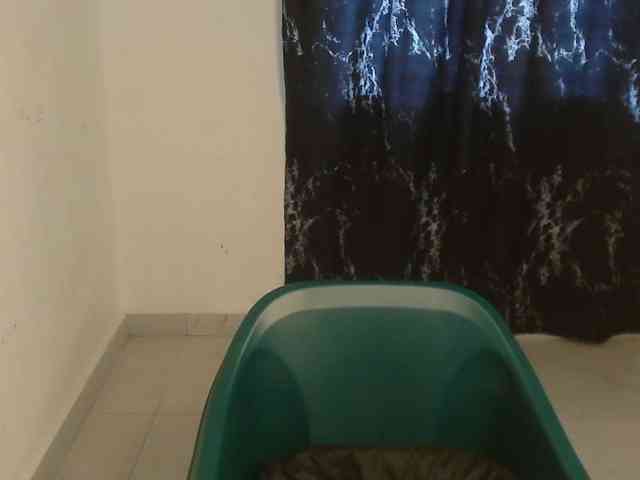 Nasty-lilly webcam