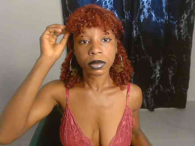 Nasty-lilly webcam