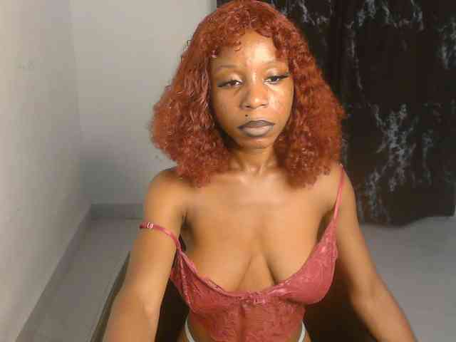 Nasty-lilly webcam