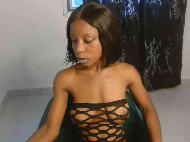 Nasty-lilly webcam