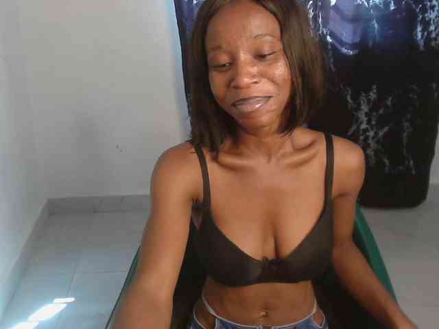 Nasty-lilly webcam