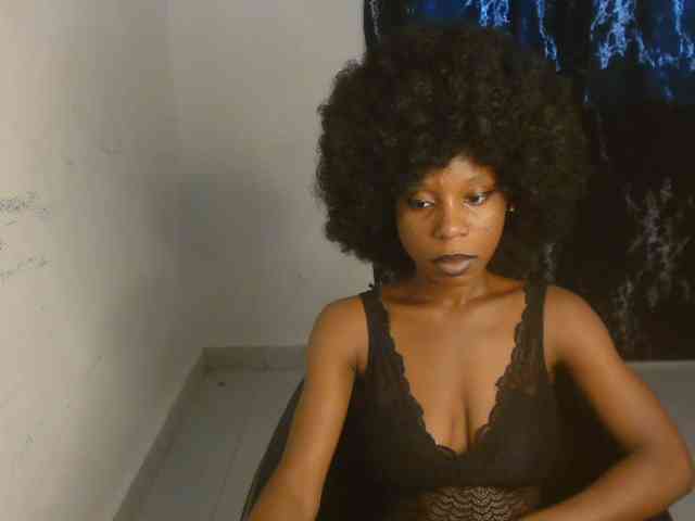 Nasty-lilly webcam