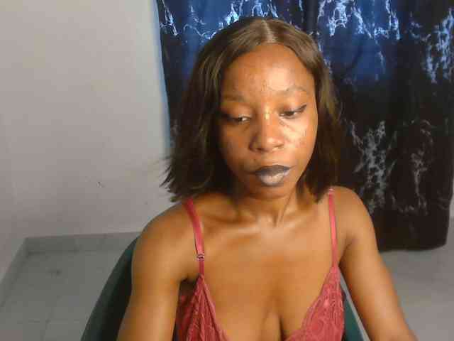 Nasty-lilly webcam