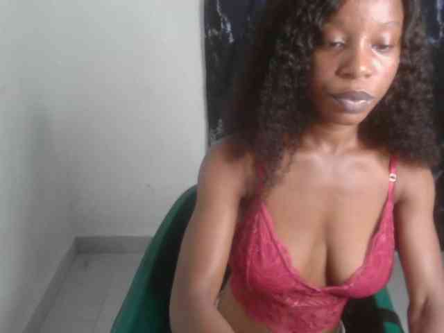 Nasty-lilly webcam