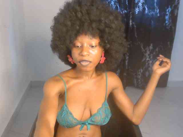 Nasty-lilly webcam
