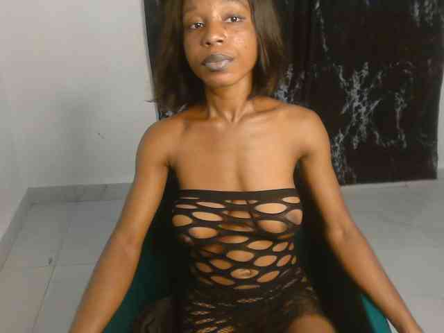 Nasty-lilly webcam
