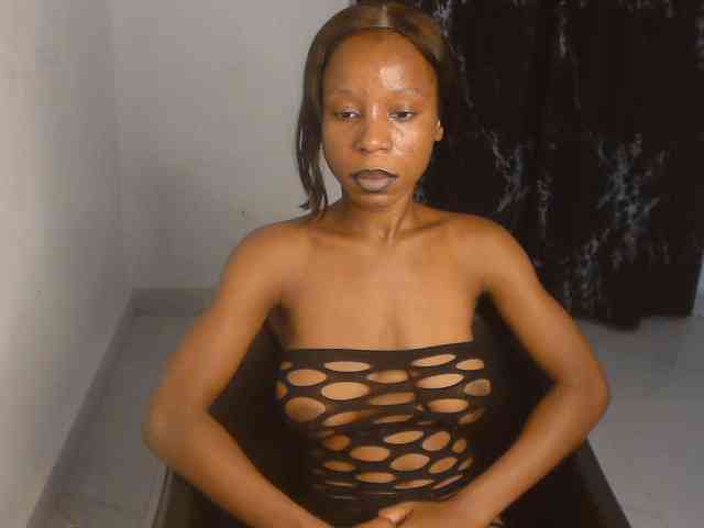 Nasty-lilly webcam