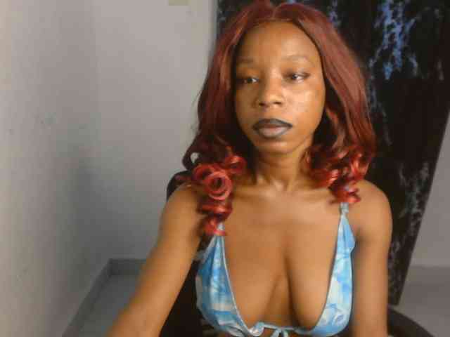 Nasty-lilly webcam