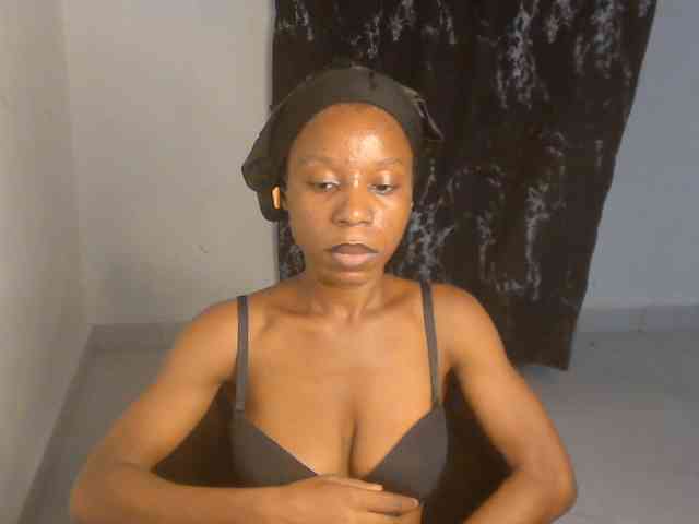 Nasty-lilly webcam