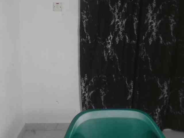 Nasty-lilly webcam