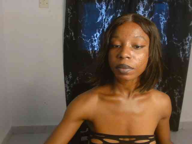 Nasty-lilly webcam