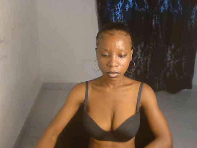 Nasty-lilly webcam