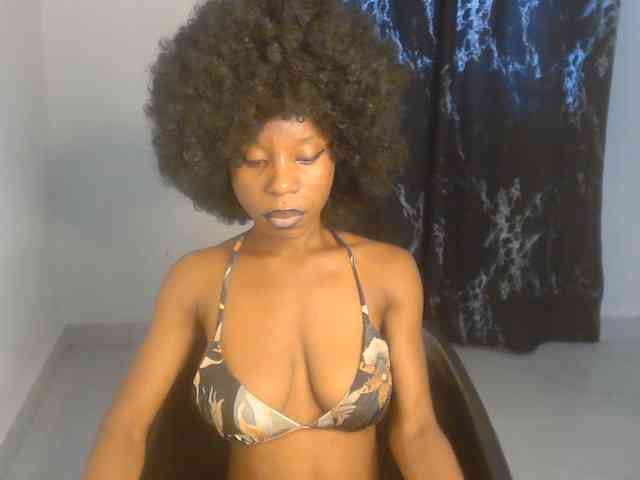 Nasty-lilly webcam