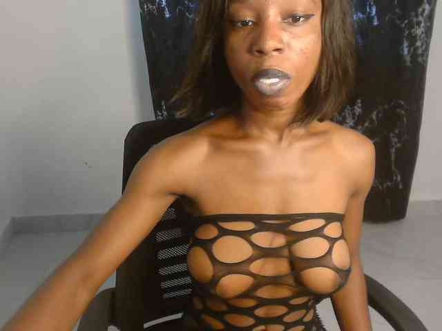 Nasty-lilly webcam