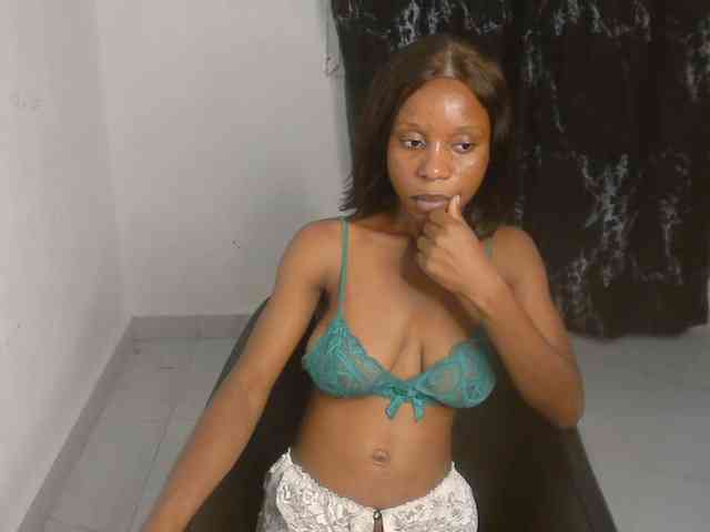 Nasty-lilly webcam