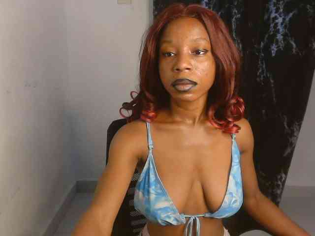 Nasty-lilly webcam