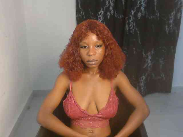 Nasty-lilly webcam