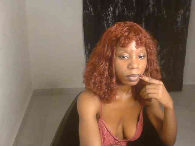 Nasty-lilly webcam