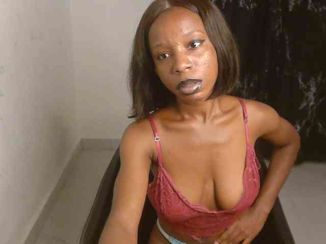 Nasty-lilly webcam