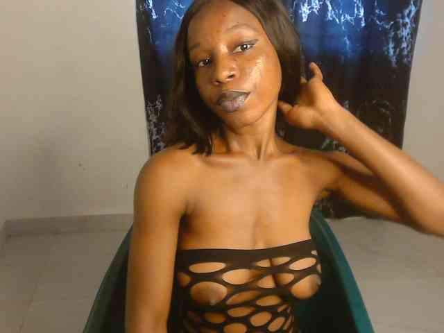 Nasty-lilly webcam