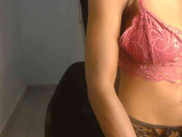 Nasty-lilly webcam