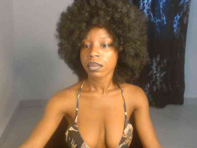 Nasty-lilly webcam