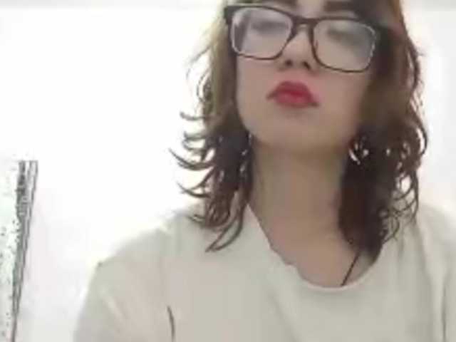BeaHounchell live cam on BongaCams
