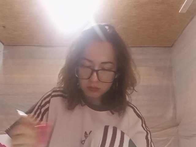 BeaHounchell live cam on BongaCams