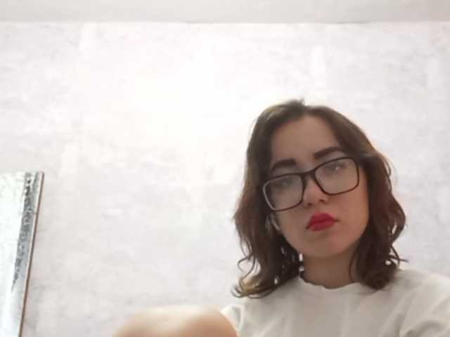 BeaHounchell live cam on BongaCams