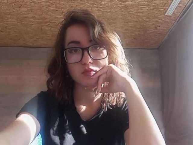 BeaHounchell live cam on BongaCams