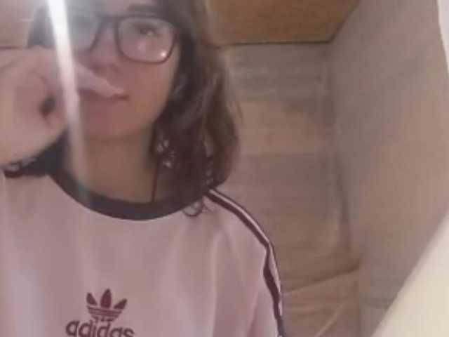 BeaHounchell live cam on BongaCams