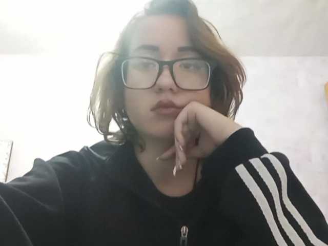 BeaHounchell live cam on BongaCams
