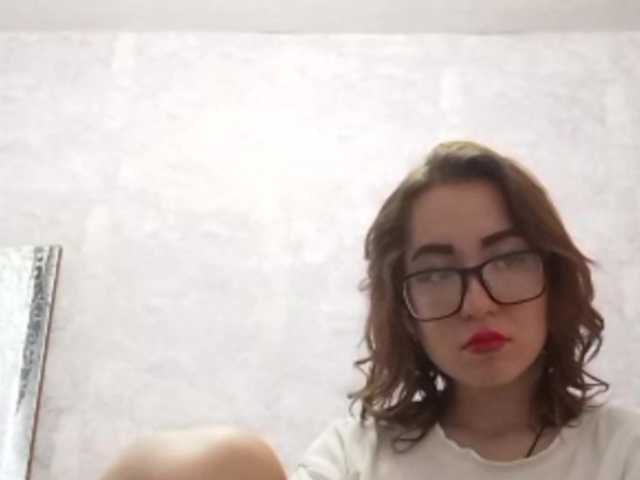 BeaHounchell live cam on BongaCams