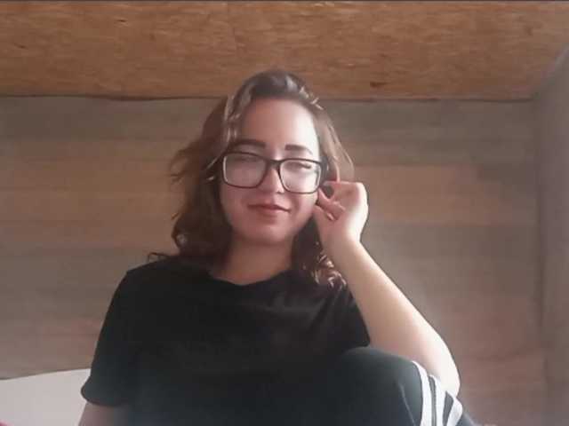 BeaHounchell live webcam show