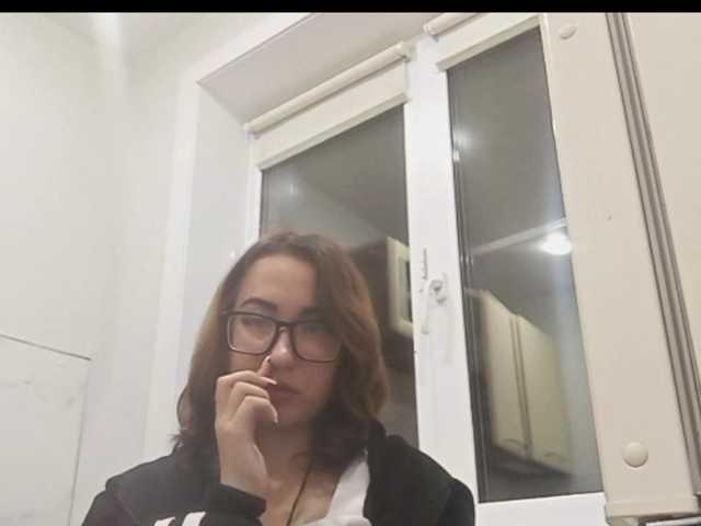 BeaHounchell live cam on BongaCams