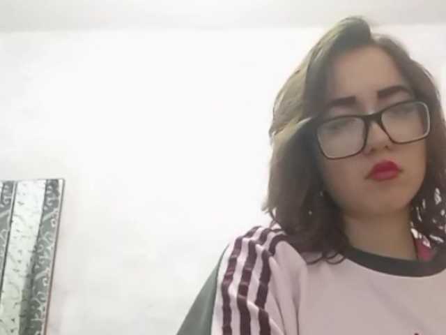 BeaHounchell live cam on BongaCams