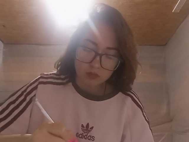 BeaHounchell live cam on BongaCams