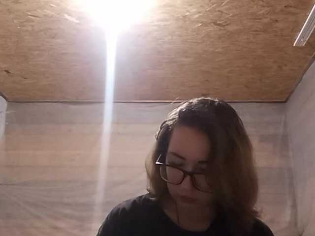 BeaHounchell live cam on BongaCams