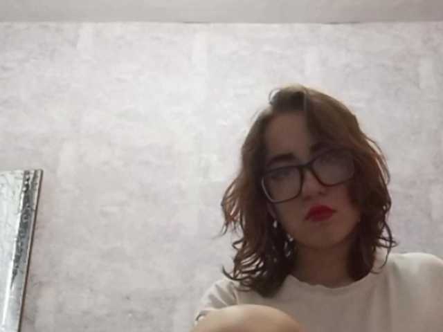 BeaHounchell live cam on BongaCams