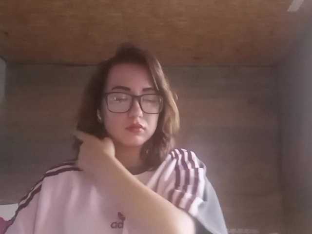 BeaHounchell live cam on BongaCams
