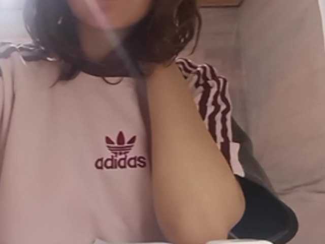 BeaHounchell live cam on BongaCams