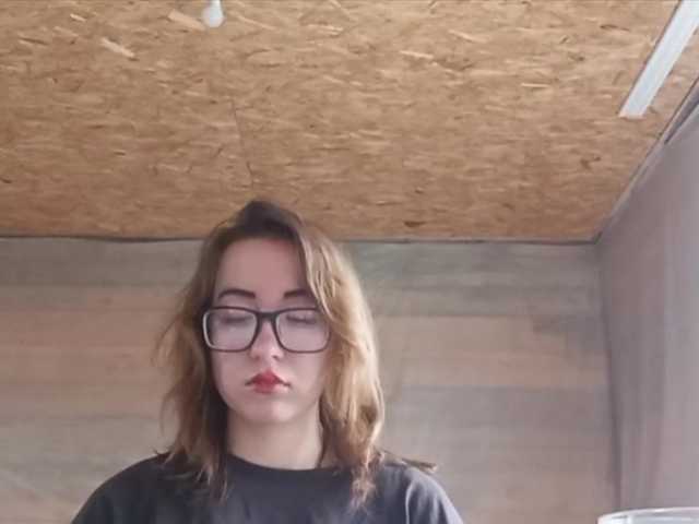 BeaHounchell live cam on BongaCams