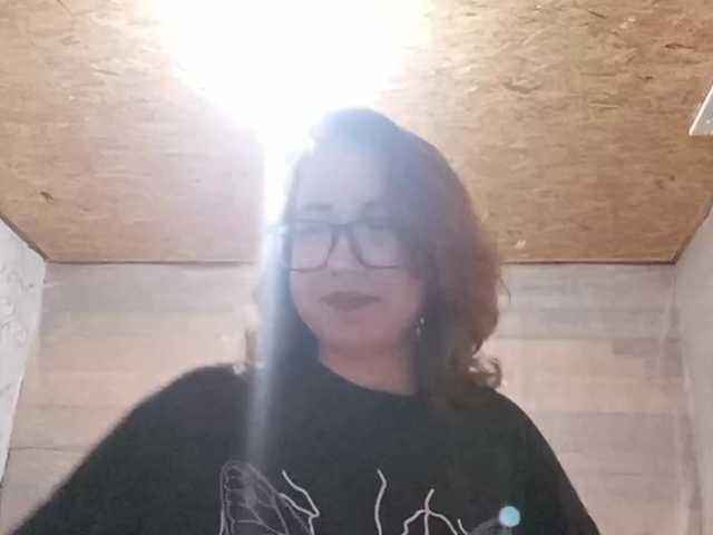 BeaHounchell live cam on BongaCams