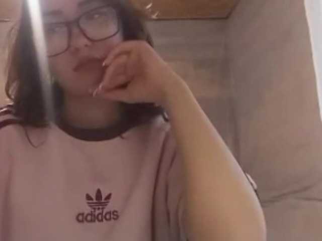 BeaHounchell live cam on BongaCams