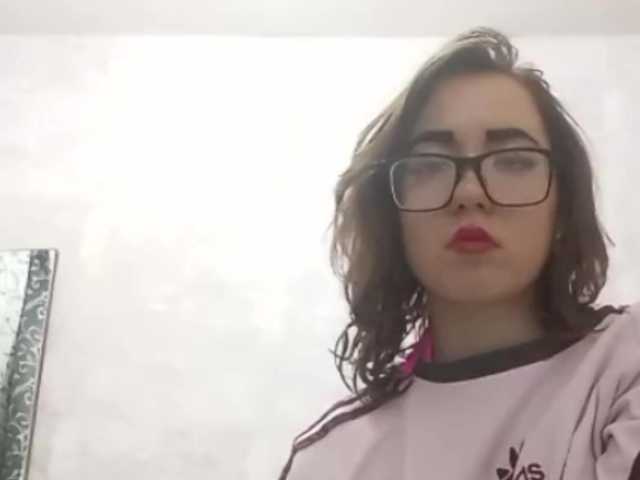 BeaHounchell live cam on BongaCams