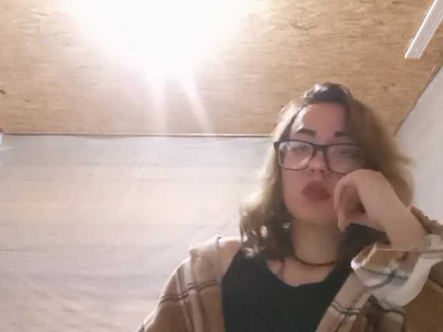 BeaHounchell live cam on BongaCams