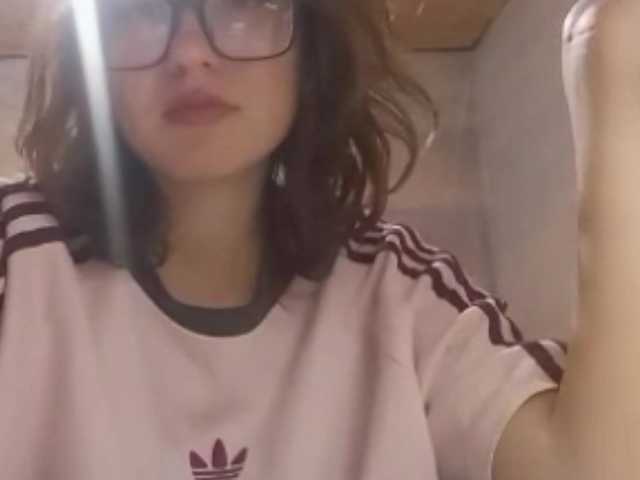 BeaHounchell live cam on BongaCams