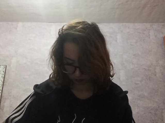 BeaHounchell live cam on BongaCams