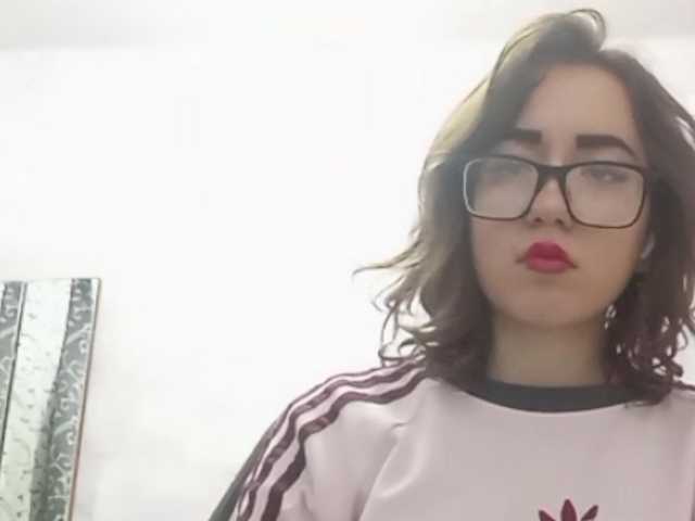 BeaHounchell live cam on BongaCams